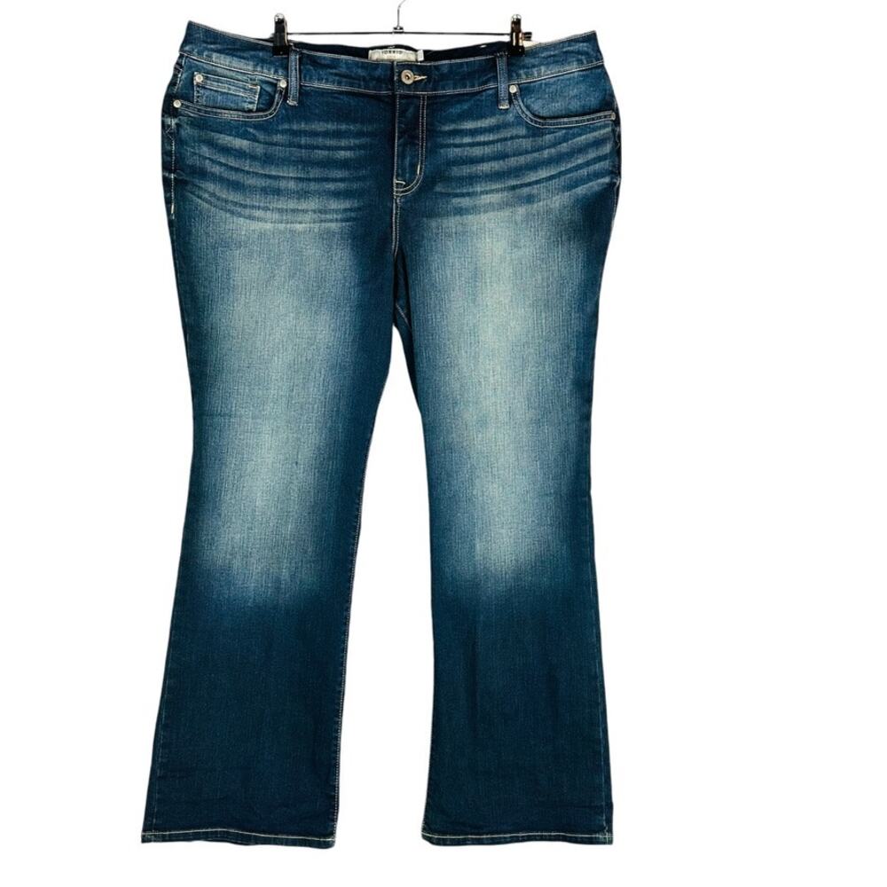 New Torrid Womans Sz 24R Plus Straight Jeans Blue Denim Pockets‎ NWT